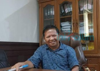 Kepala Dinas Pertanahan Kutim Simon Salombe