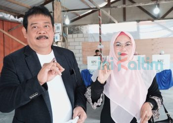 Ketua DPRD Kota Balikpapan, H Abdulloh S Sos bersama istri