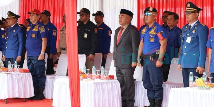  Damkarmatan Kukar Raih Penghargaan “The Best Fair Play Team” dalam Peringatan HUT ke-105 Damkarmatan Kaltim